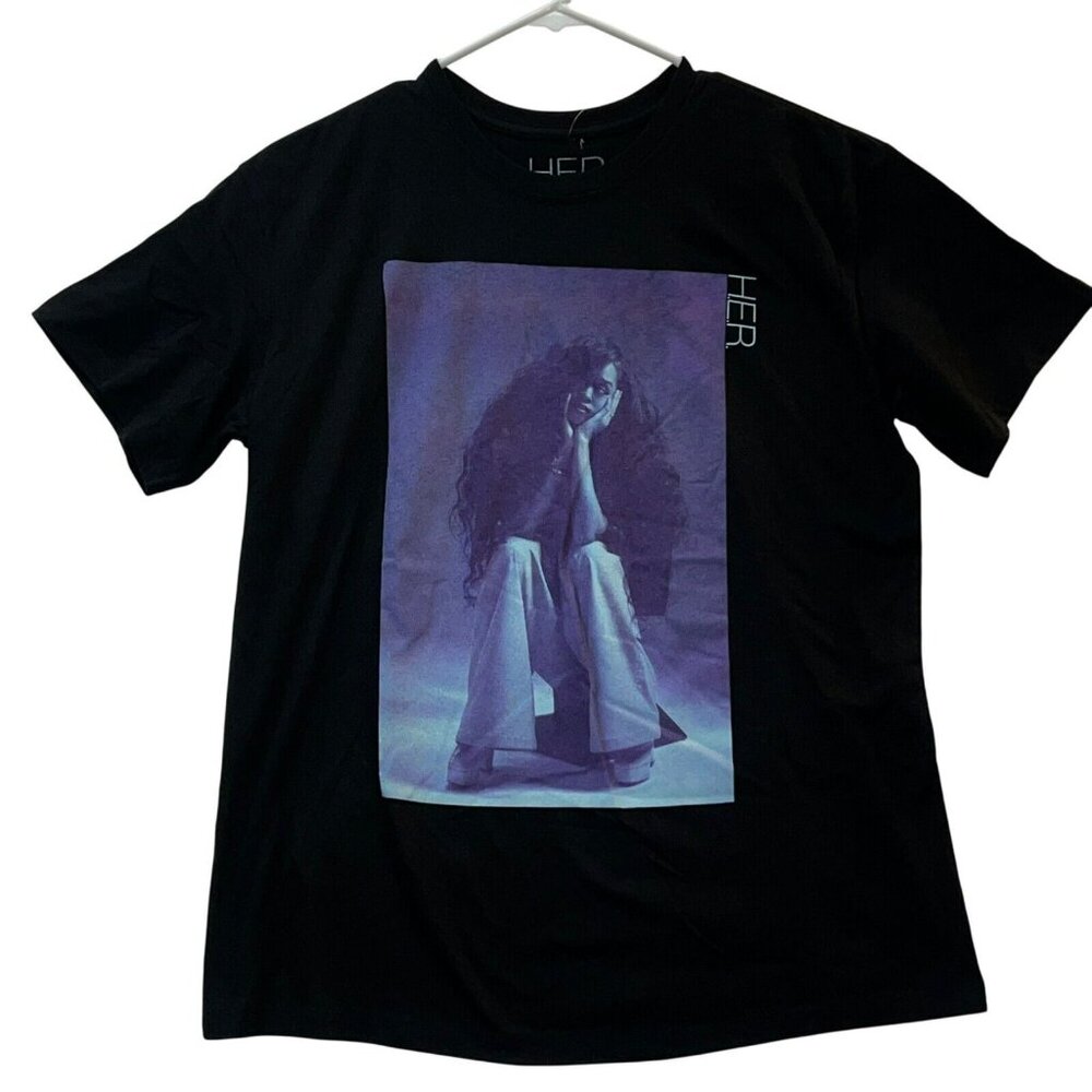 RUE21 H.E.R. Graphic T-Shirt Womens M Black Purple Portrait Crew Neck Casual